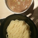 アンダーグラウンド ラーメン 頑者 - 