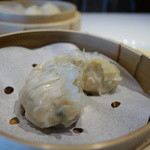 家全七福酒家　SEVENTH SON RESTAURANT - 蟹肉入りフカヒレ餃子