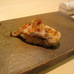鮨 銀座 おのでら - ノドグロの炙り