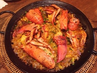 Bar Espana - 豪華！オマール海老のパエリア！当店名物にオマールの濃厚な旨味がベストマッチ！