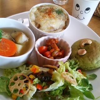 絵本カフェ ママイロ_0