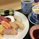 Yamayoshi Sushi - ランチにぎり1.5人前