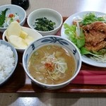 光 - 鶏から揚げ定食 750円