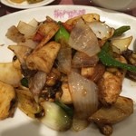 獅門酒楼 - 牡蠣とタロ芋の豆豉炒め