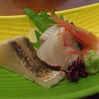 四季彩 - 刺身はサワラ・鯛・甘エビ