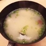 鮨処 平野 - 蜆となめこの味噌汁
