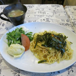 カフェ　みつばち - タラコの月見納豆やきそば 800円