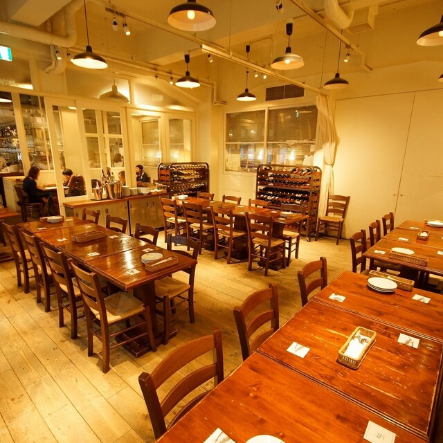 Bar＆Bistro 64>