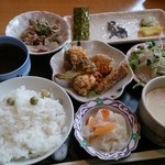 Sara - 手の込んだランチが800円