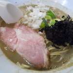 麺処 晴 - 濃厚そば（背黒白口平子）７８０円