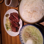 牛たん炭焼 利久 博多駅店 - 牛タン定食