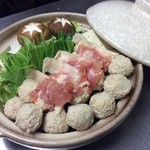 Kisetsu Ryouri To Osake Wasabi - 鶏団子鍋 