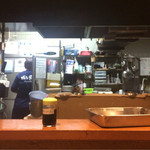 博多若鳥 - キッチン。