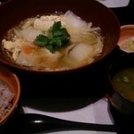 大戸屋 - 手作り豆腐のトロトロ煮定食