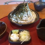 尾張屋 - ざる蕎麦 大  めちゃデカイ(^^) ちなみに、かなり美味い