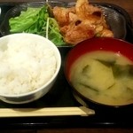 Akasaka Genki Kakkokari - 豚生姜焼き定食