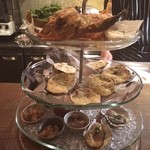 サーモンアンドトラウト - アフタヌーンシー。#ネーミングセンス好き #一番上はホウボウのフィッシュ