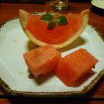 親和苑 - （夕食⑩）グレープＦのゼリーとスイカ（デザート）