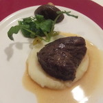 北島亭 - A５伊賀牛のイチボ肉ローストビーフ