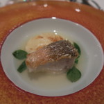 Convivio - 28年2月　【コラボディナー】白甘鯛松笠焼き　蛤、帆立ムース