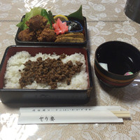 とり要 - 唐揚そぼろ弁当