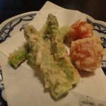 手打蕎麦 ふたば - 三皿目は夏野菜の天ぷら（アスパラとトマト））