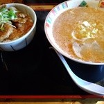 麺屋 開高 - 豚丼ラーメンセット