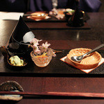 玉峰館 - 中皿 『 花見モナカ 』 鮪 花山葵 柚子 アボガド 豆乳 いくら とんぶり☆