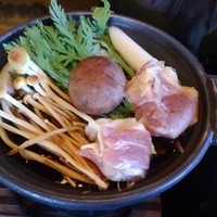 名古屋コーチン・旬菜 一鳳 金山本店 - すき焼き陶板