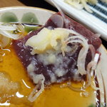 松竹 - レバ刺しにたっぷりのニンニク