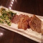 飲んべぇ食堂 らくだ屋 - 塩漬けぶた焼き