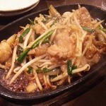 飲んべぇ食堂 らくだ屋 - 牛ホルモン焼き