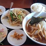 味香源 - ランチ　野菜炒め