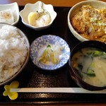 ごはん処 のぐっち - とんかつ玉子とじ定食（大盛）