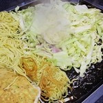 Jambo - 麺に焦げ目を付けます！！(ﾟ∀ﾟ)