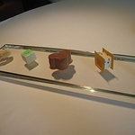 キュイジーヌ[s] ミッシェル・トロワグロ - 小菓子