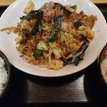 Bishoku Kicchin Fu Ji Ji - 焼きそば定食