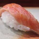 鮨匠 のむら - 霜降り釜下（かましも）のトロ