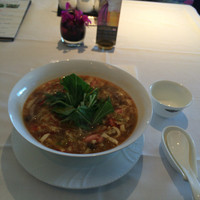 聚景園 - 酸辣湯麺