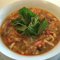 聚景園 - 酸辣湯麺