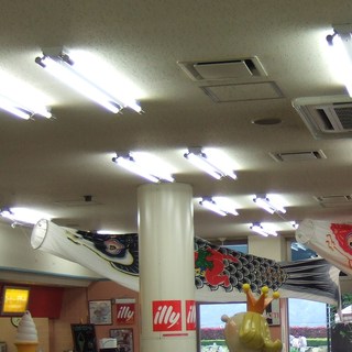 スナックコーナー(上り線)_2