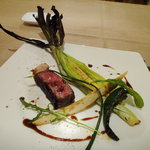 バローレ - 肉料理　美瑛産の牛肉サーロインステーキ