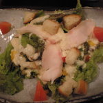 鶏鳥kitchen ゆう - 水菜と蒸し鶏のシーザーサラダ（野菜も食べたよ・笑！）