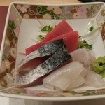 季節料理 成 - 刺身　ヒラメ　ヤリイカ　中トロ　しめ鯖　