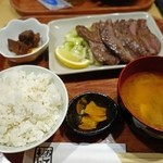 Kawase - 牛タン定食　1300円