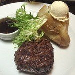 Kingsleys Australian Steakhouse - 料理写真:『MAIN & SHARED SIDO』様○リブ　プライム　ビーフ（160g）様＆ベイクドポテト（サワークリーム）様