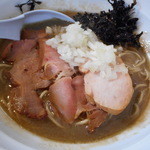 濃麺 海月 - 煮干濃麺HV（焼き干し・背黒３種）８００円