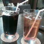 カフェ＆バー　こもれび - ドリンク写真:アイスティー　アイスコーヒー