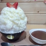 ほうせき箱 - あったかくずココアといちごミルクセーキ氷