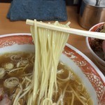 支那ソバ かづ屋 - 麺アップ（チャーシューメン）